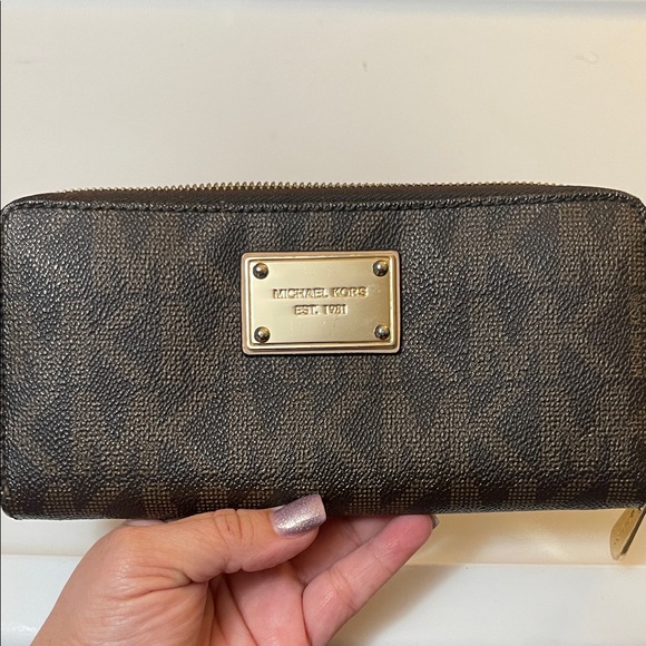 Michael Kors Handbags - Michael Kors Brown and Gold Wallet classic monogram